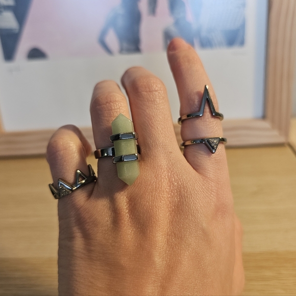 SOLD - Silver Geometric Ring - Picture 3 of 5